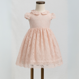 Robe en dentelle rose poudré pour fille