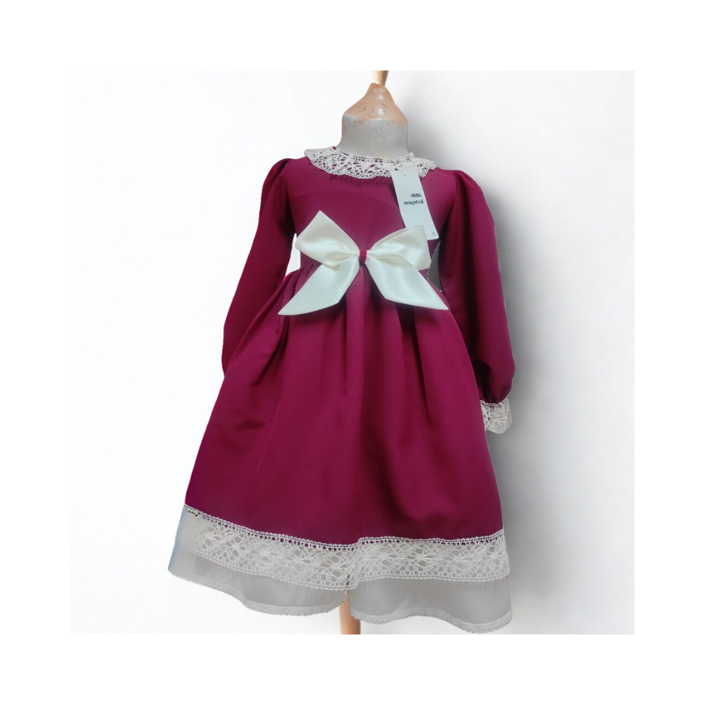 Robe fuchsia avec nœud blanc et dentelle – tenue élégante pour fille