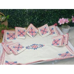 Couvre-plateau en Broderie “Karwa” avec Serviettes