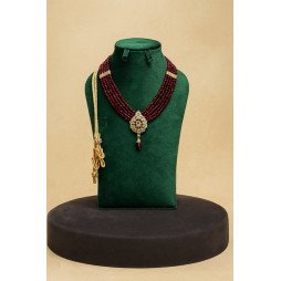 Collier raffiné en argent trempé dans l’or